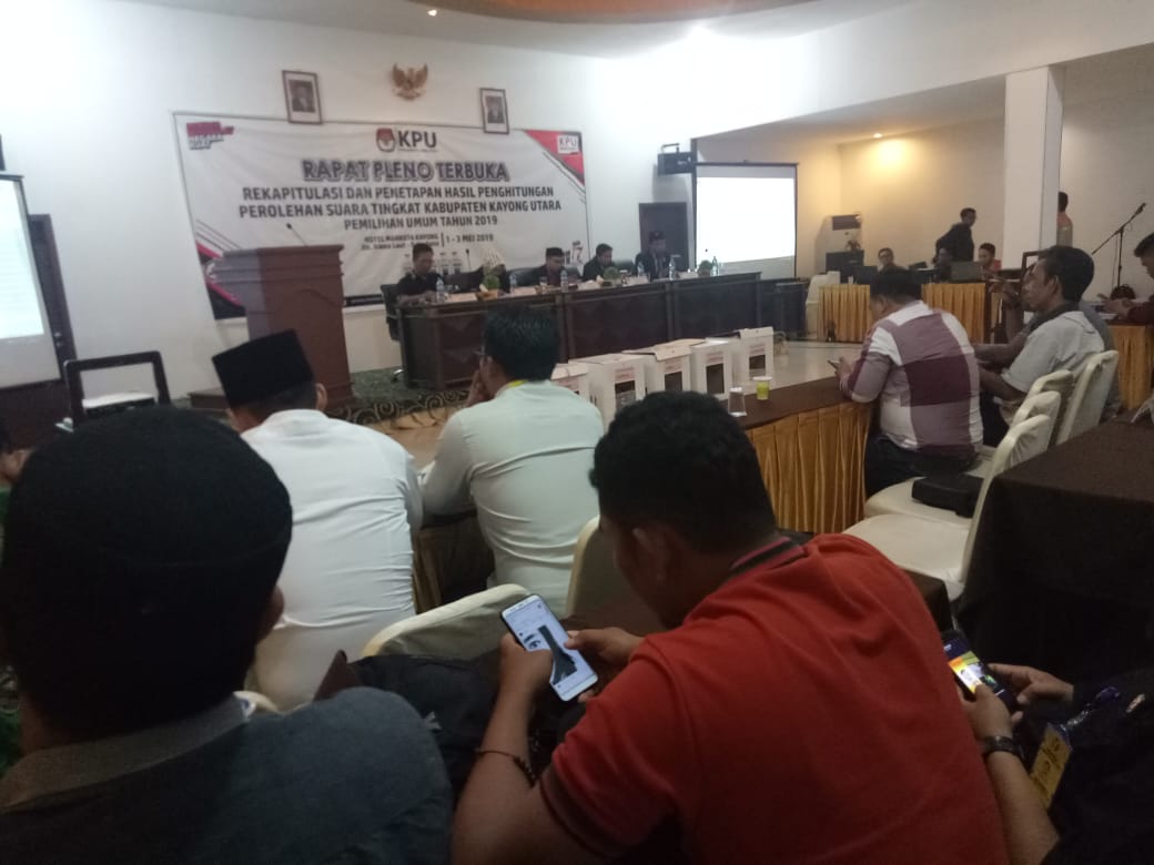 Rapat Pleno Terbuka Rekapitulasi Penghitungan Hasil Perolehan Suara Pemilu 2019 Tingkat Kabupaten
